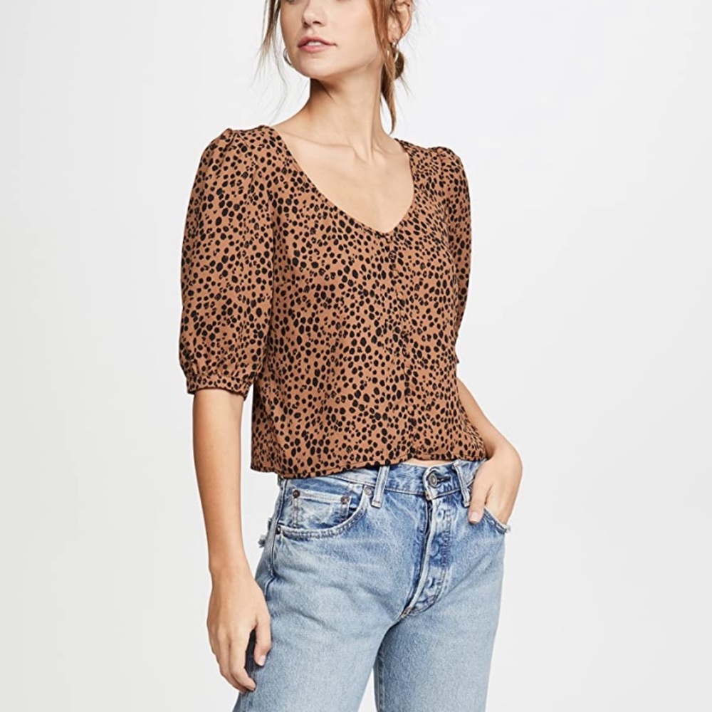 BB Dakota Cheetah Print Puff Sleeve Top